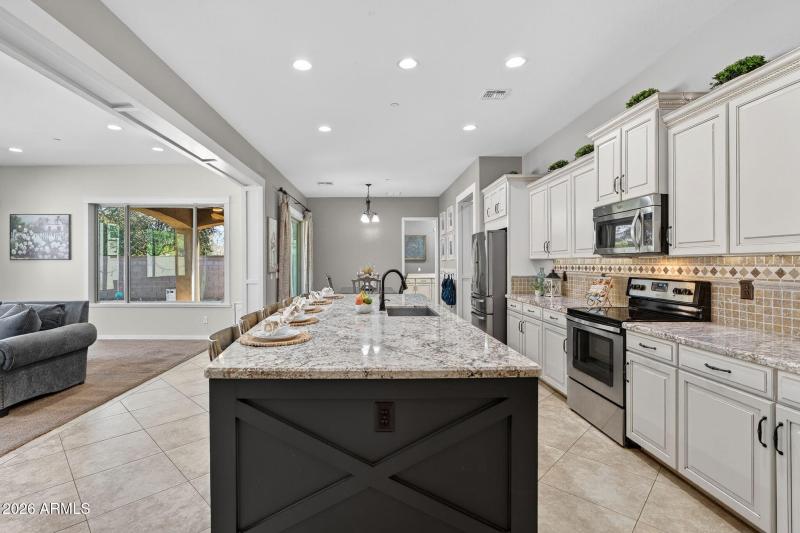 16-web-or-mls-12 Wyatt Way