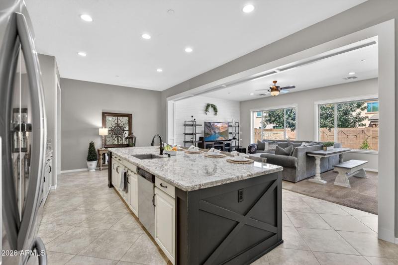 19-web-or-mls-16 Wyatt Way