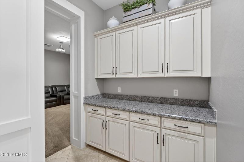 25-web-or-mls-32 Wyatt Way