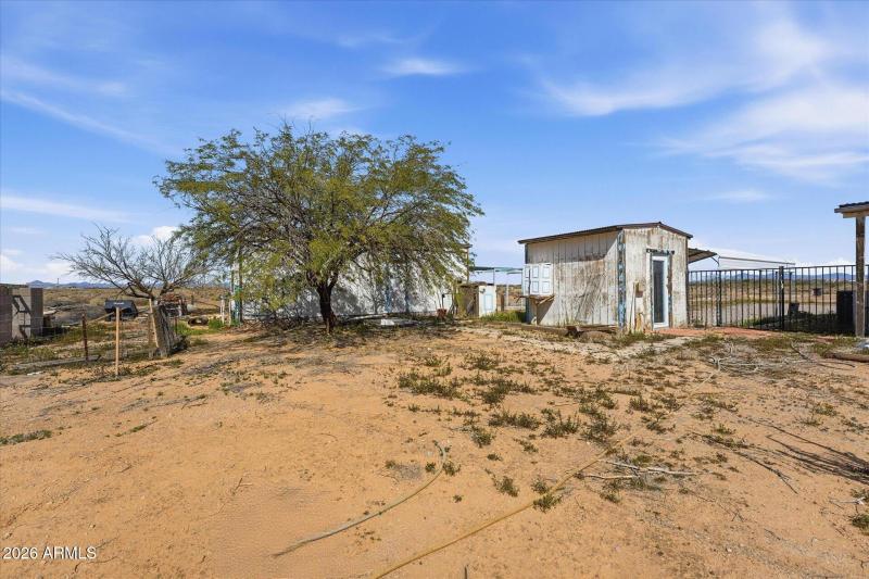 27-026-rear-exterior