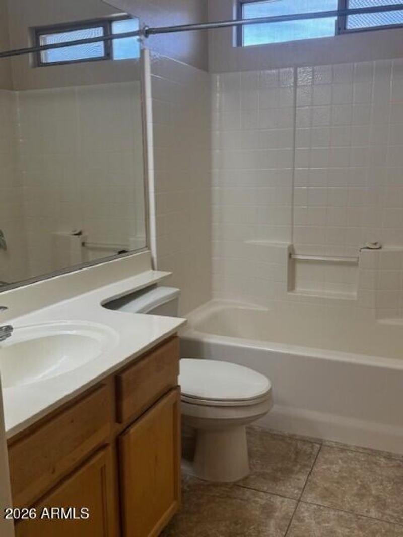 yavapai upstairs bathroom