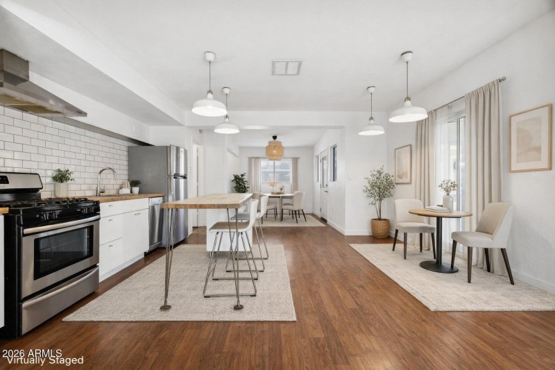 Eat in kitchen digitally staged