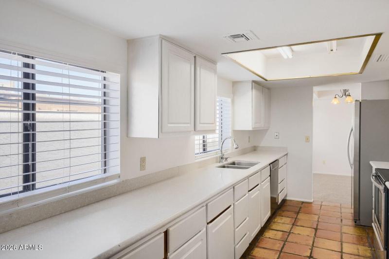 2044 S Don Carlos Apt 7 - Web Quality -