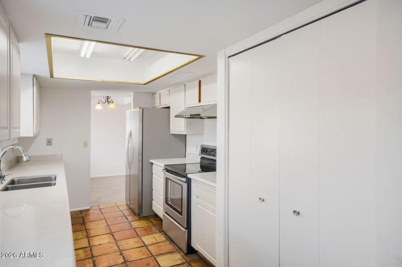 2044 S Don Carlos Apt 7 - Web Quality -