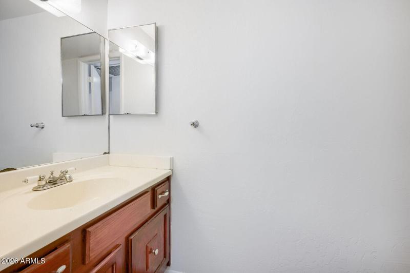 2044 S Don Carlos Apt 7 - Web Quality -