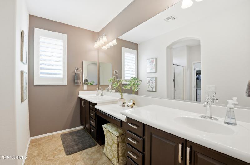 4062 n presidential dr-17