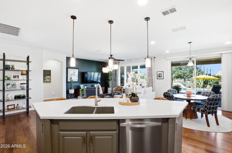 4062 n presidential dr-10