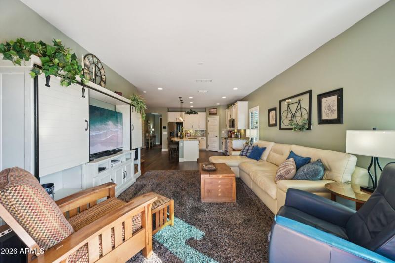 10-web-or-mls-W Oberlin Way-S2402-010