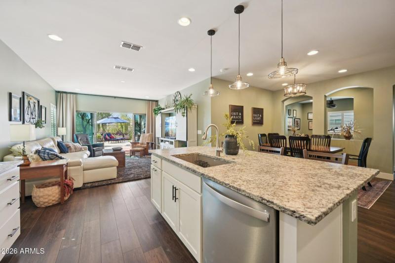 18-web-or-mls-W Oberlin Way-S2402-018