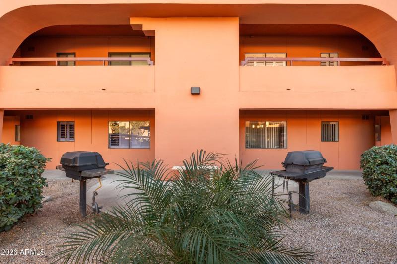 12212 N Paradise Village Pkwy S APT 129