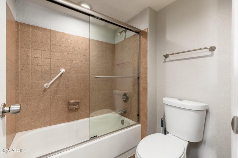 12212 N Paradise Village Pkwy S APT 129