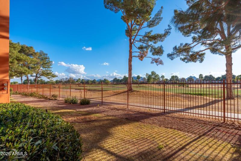 12212 N Paradise Village Pkwy S APT 129