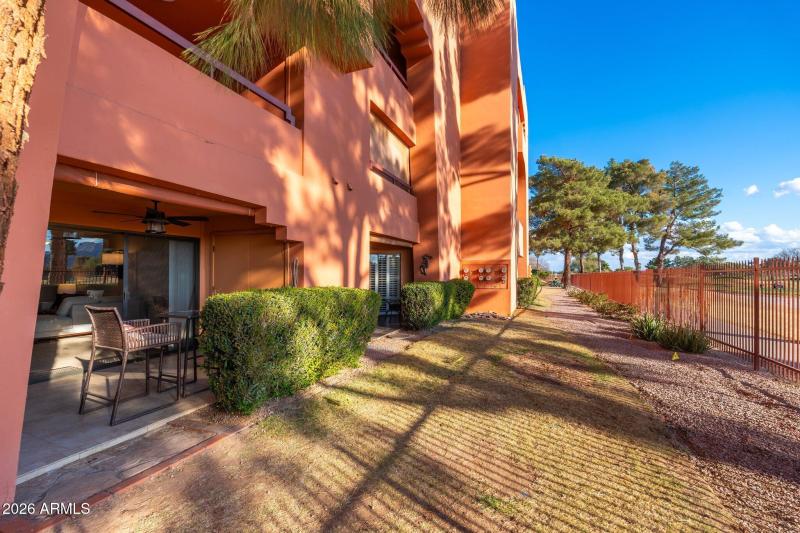 12212 N Paradise Village Pkwy S APT 129