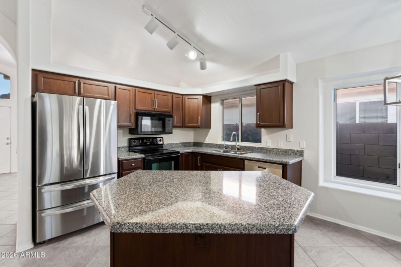 10-web-or-mls-DSC00593