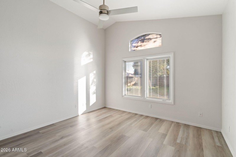 21-web-or-mls-DSC00638