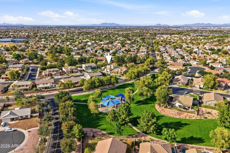 6DD6710D-829E-458B-8EC7-6E511376F3DC