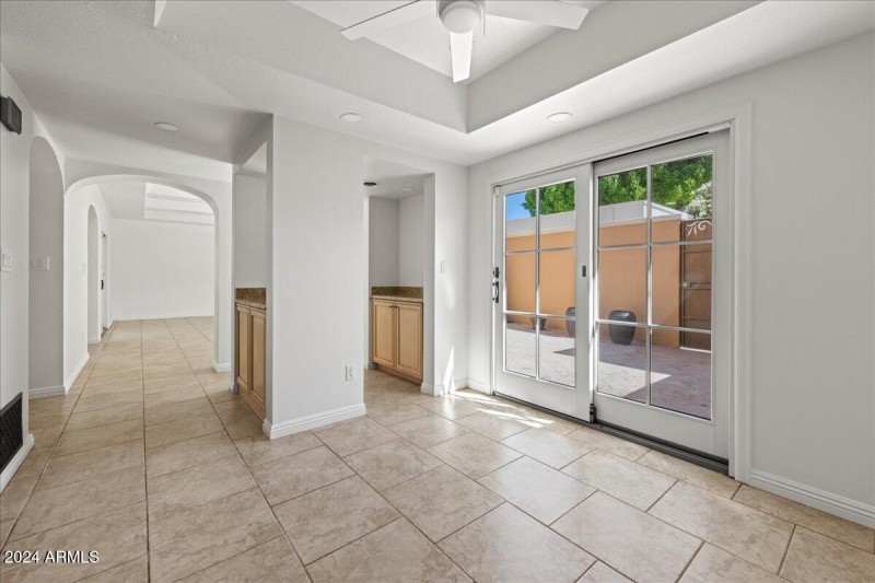 10-4327 N 69th Way 08