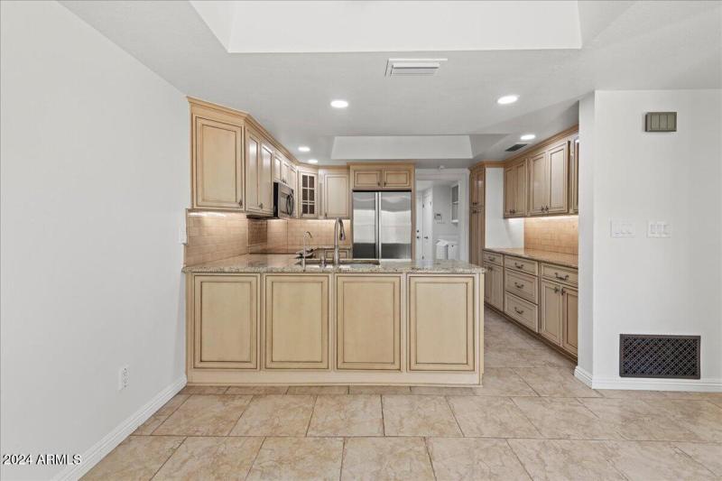 12-4327 N 69th Way 10