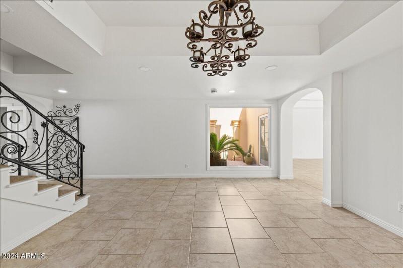 20-4327 N 69th Way 18