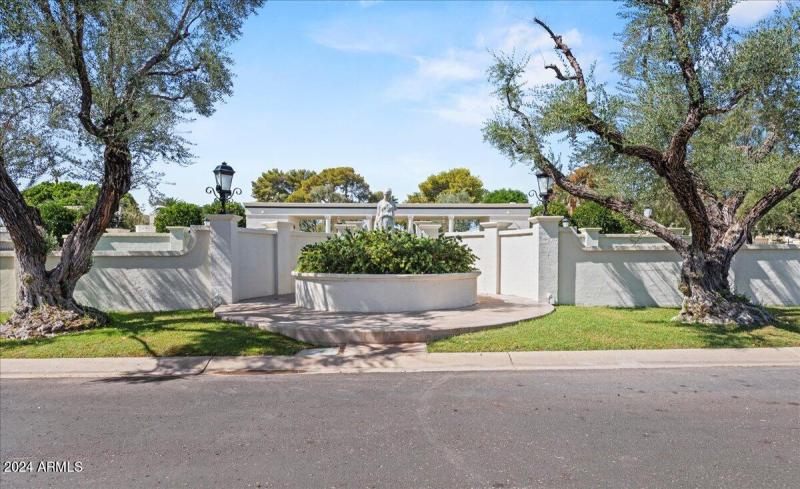 39-4327 N 69th Way 37