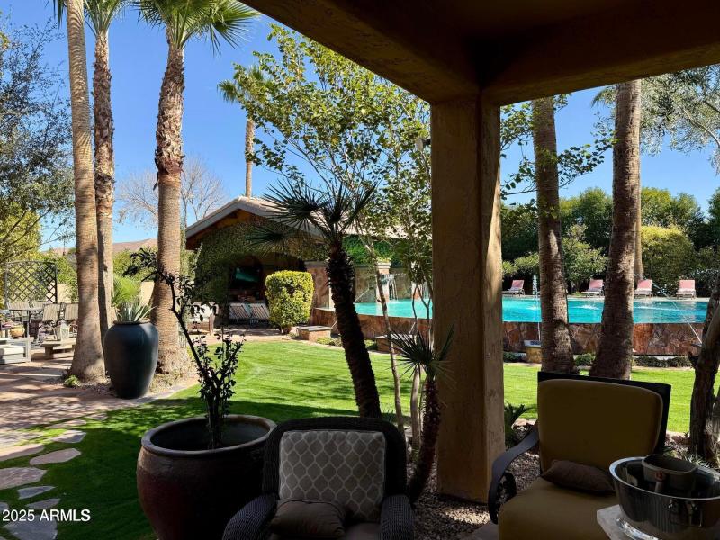 20251104031843095407000000-o