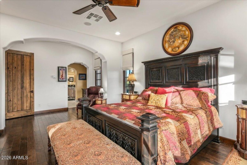 Primary Suite Details