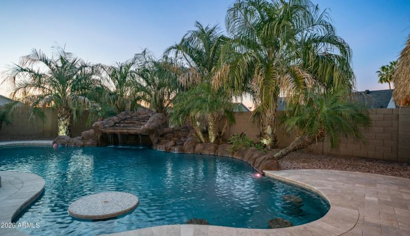 2460 E Elgin St Exterior Photos-6