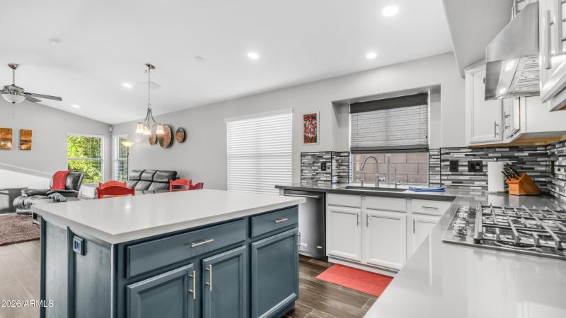 2460 E Elgin St (23)