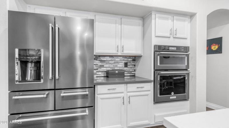 2460 E Elgin St (22)