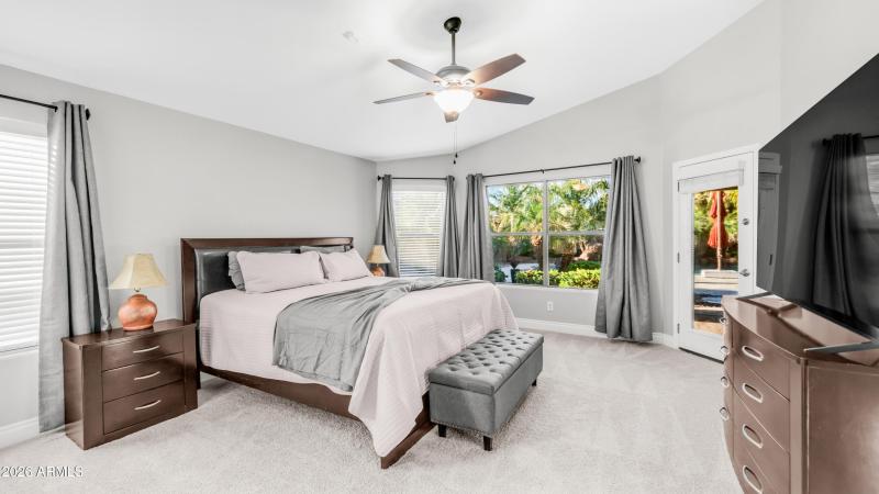 2460 E Elgin St (17)