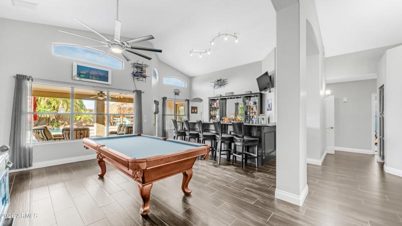 2460 E Elgin St (11)