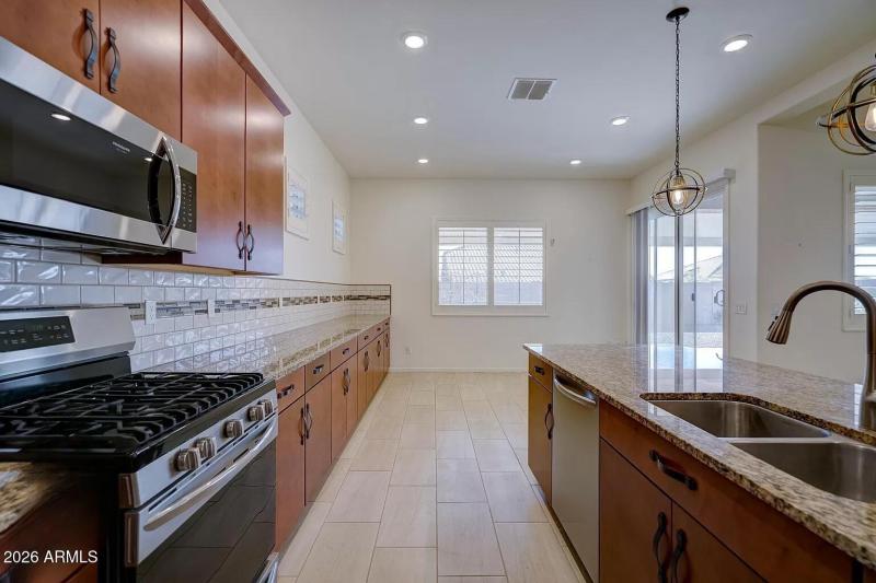 d317d22f-e051-4228-a624-a71ce2947f7a