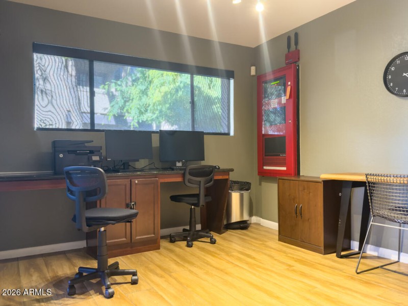 5995 N 78 Media room_5991