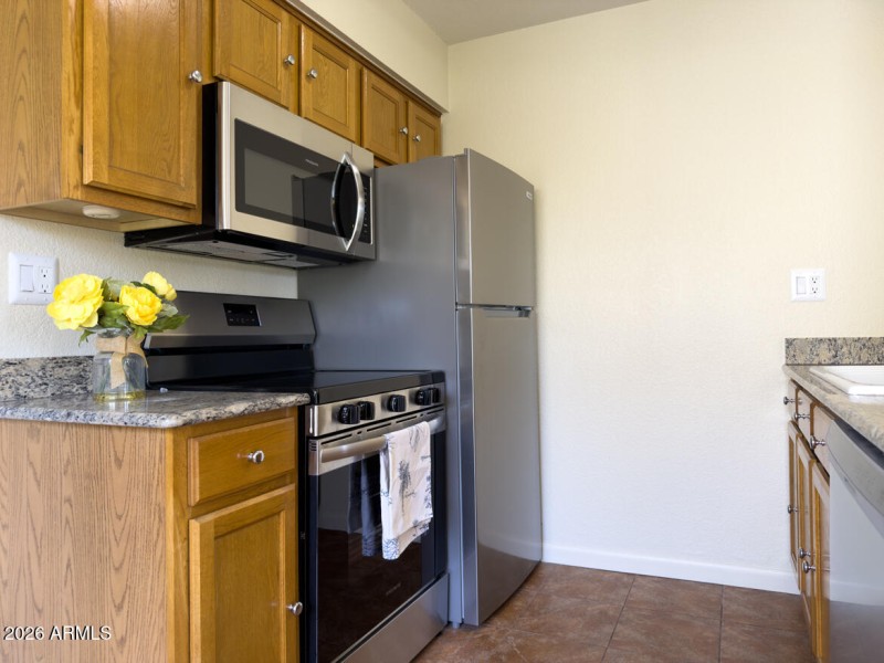 5995 N 78 Kitchen_6574