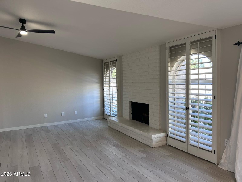 5) 57861-68349477e2a94