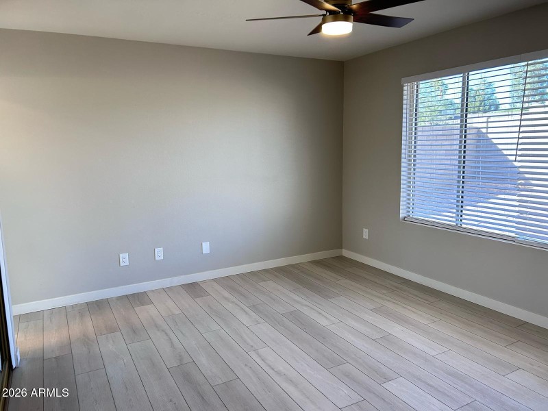 8) 57861-6834947887383