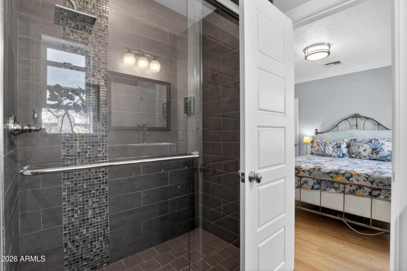 En-suite Tiled Shower