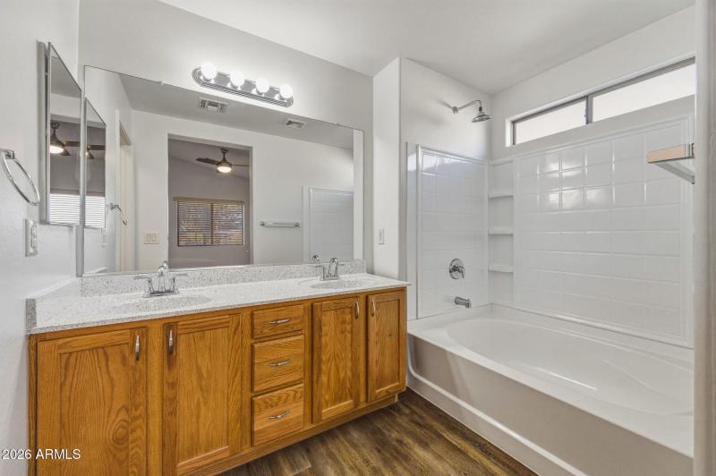 21-web-or-mls-41896 W Avella Dr-21