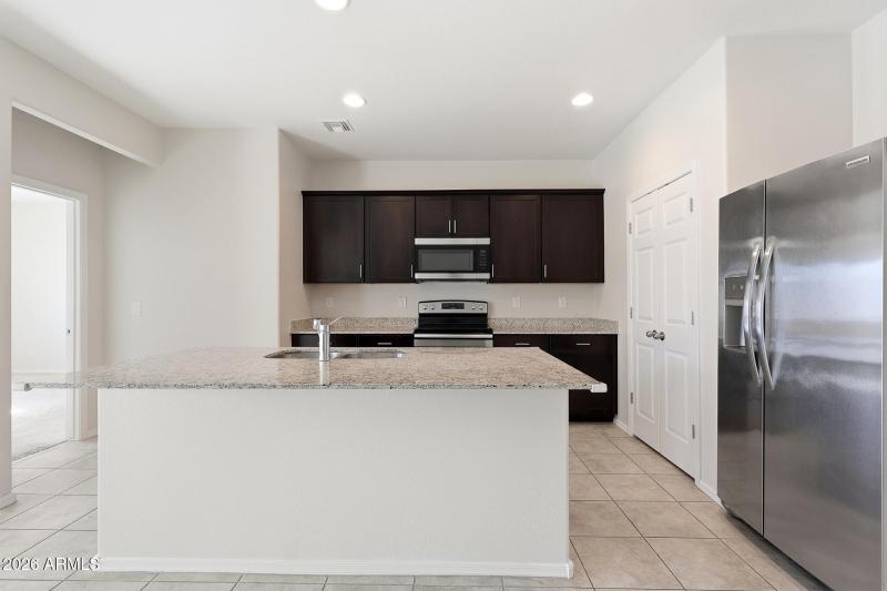 3) 68227-69a3595c8afc9