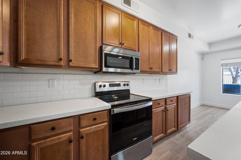 7-4608WMA1179-ocupix-