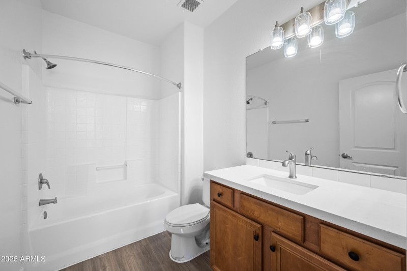 15-4608WMA1179-ocupix-