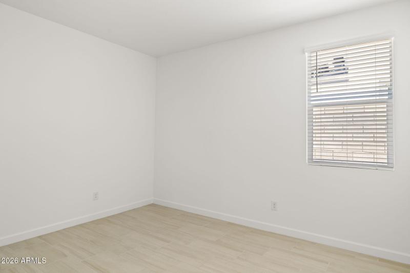 14-web-or-mls-6830-w-molly-ln