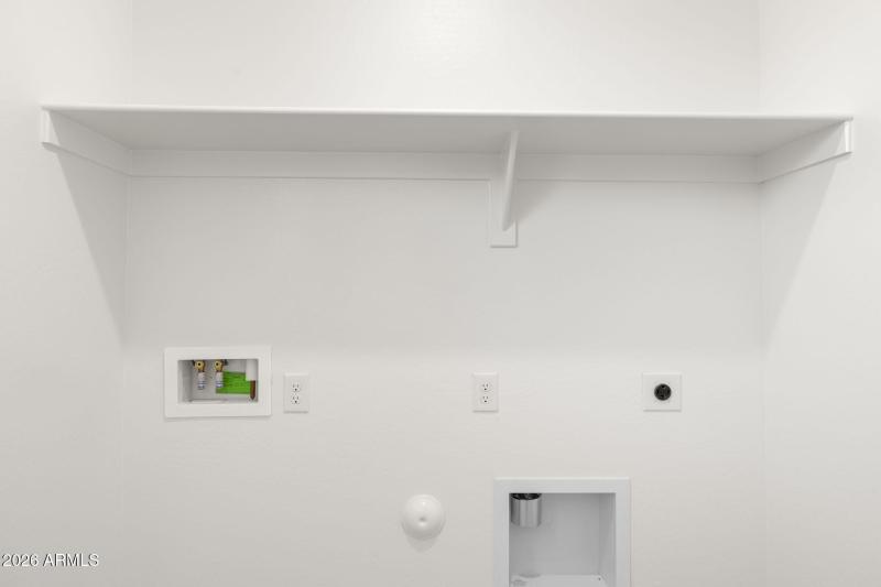 46-web-or-mls-6830-w-molly-ln