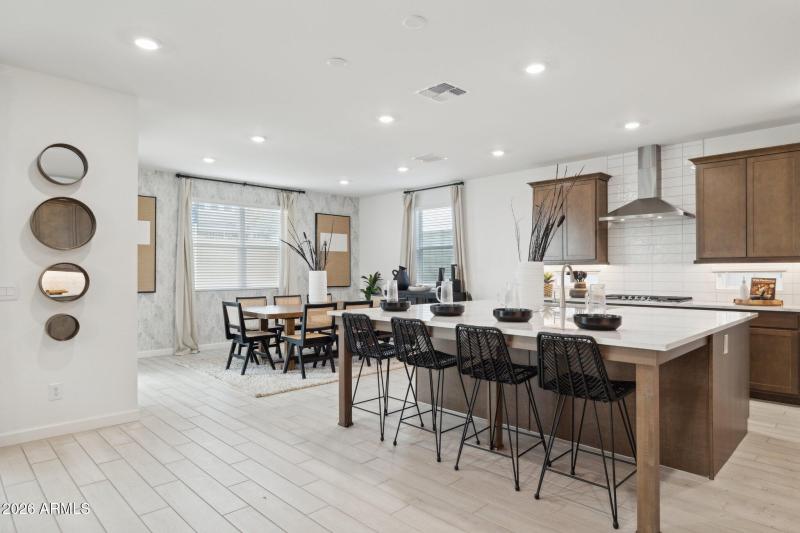 82-web-or-mls-6794-w-spur-dr-37