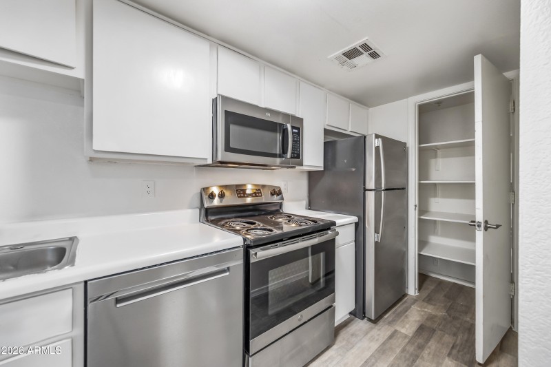 7-3065N67A122-ocupix-