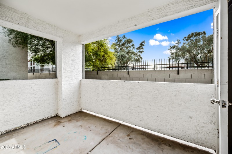 9-3065N67A122-ocupix-