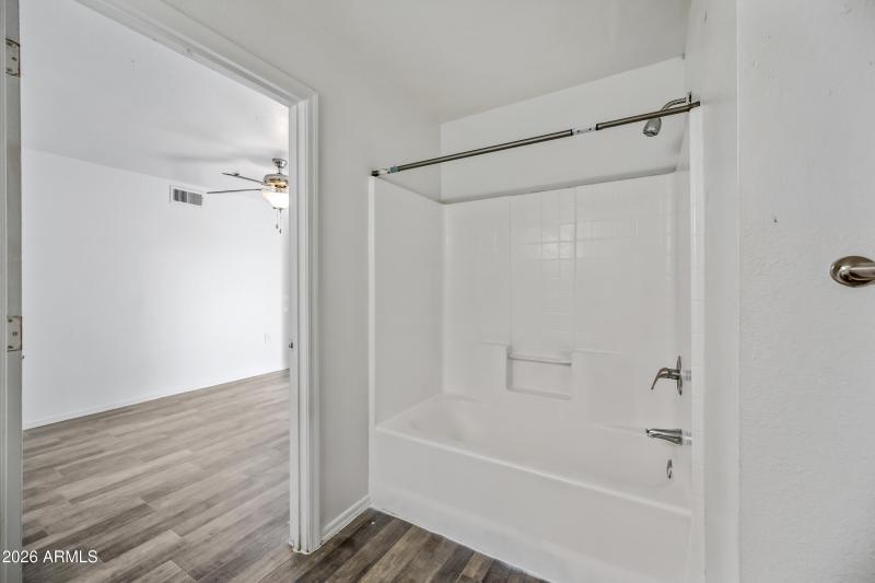 12-3065N67A122-ocupix-