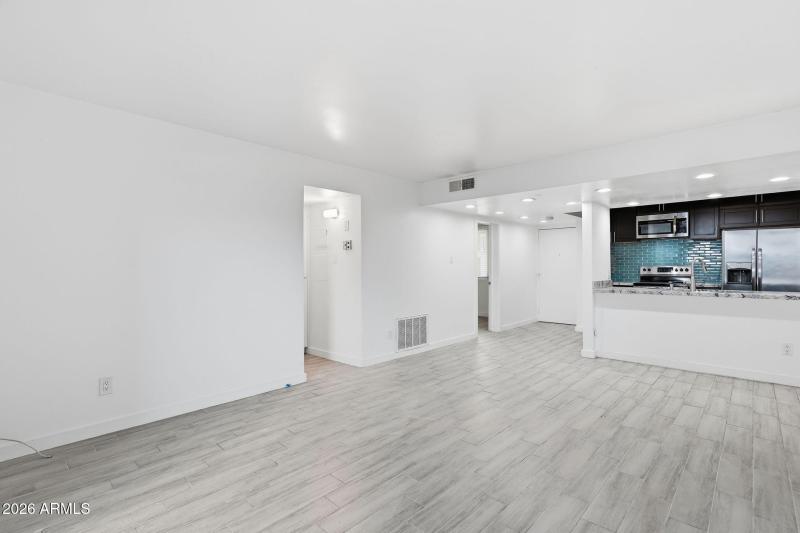 LOOK AT ALL THIS SPACE!!