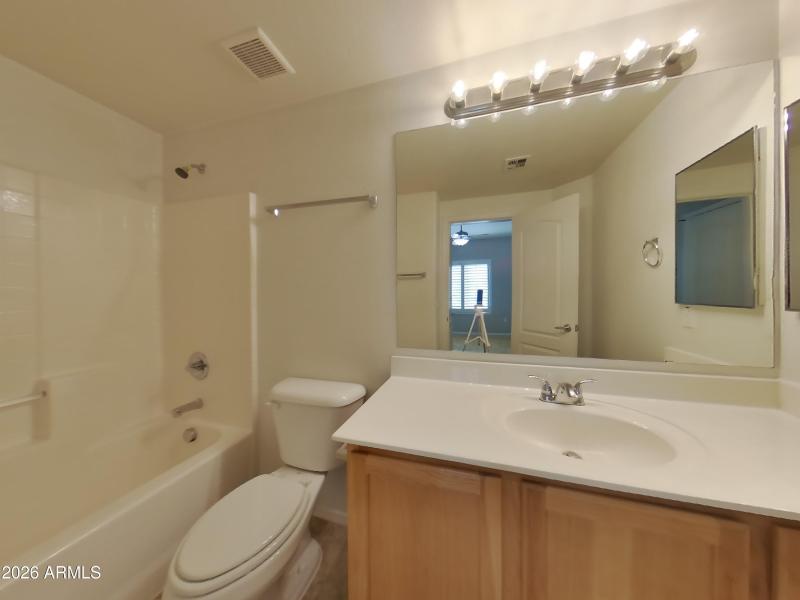 6_pc_BsFNZYmna4_1e33qxN3Ne_layout_1