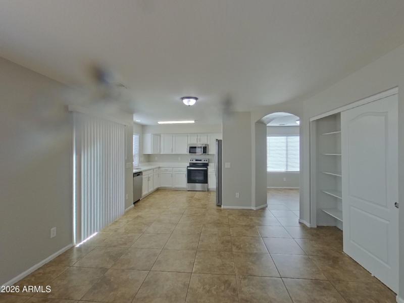 4_pc_jsDIOpiIG0_8cARrDApHS_other_room_44